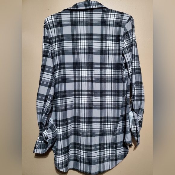 L ardene plaid shirt - Picture 2 of 3